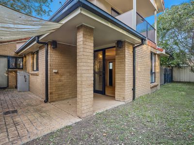 3 / 2 Carroll Road, East Corrimal