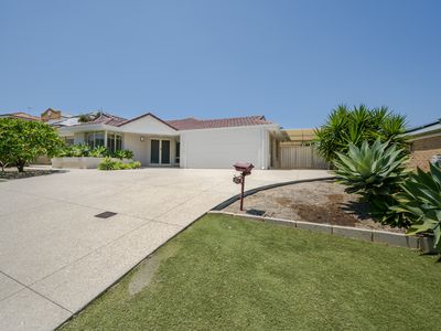 82 Santiago Parkway, Ocean Reef
