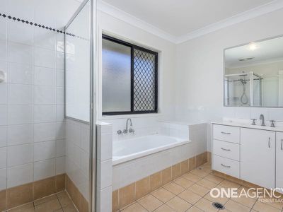 9 Polzin Dr, Goodna