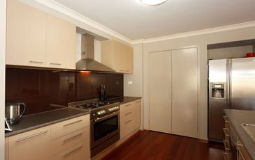 18 Carlisle Drive, Beaconsfield