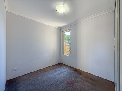 22 / 17 Third Avenue, Kelmscott