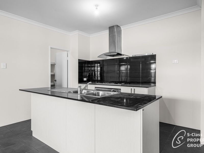 1 Albizia Grove, Byford