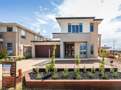 6 Marine Drive, Torquay