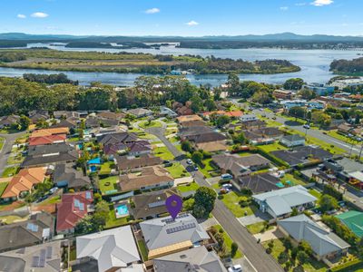 2B Fig Tree Court, Forster
