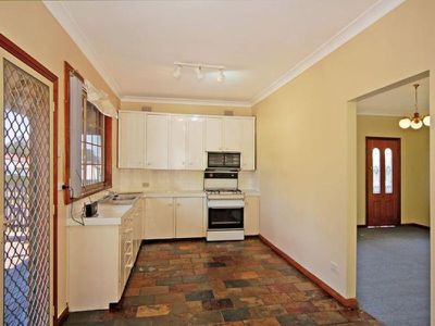 37 Lakeview Parade, Primbee