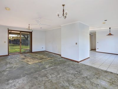 16  Satinay Street, Mountain Creek
