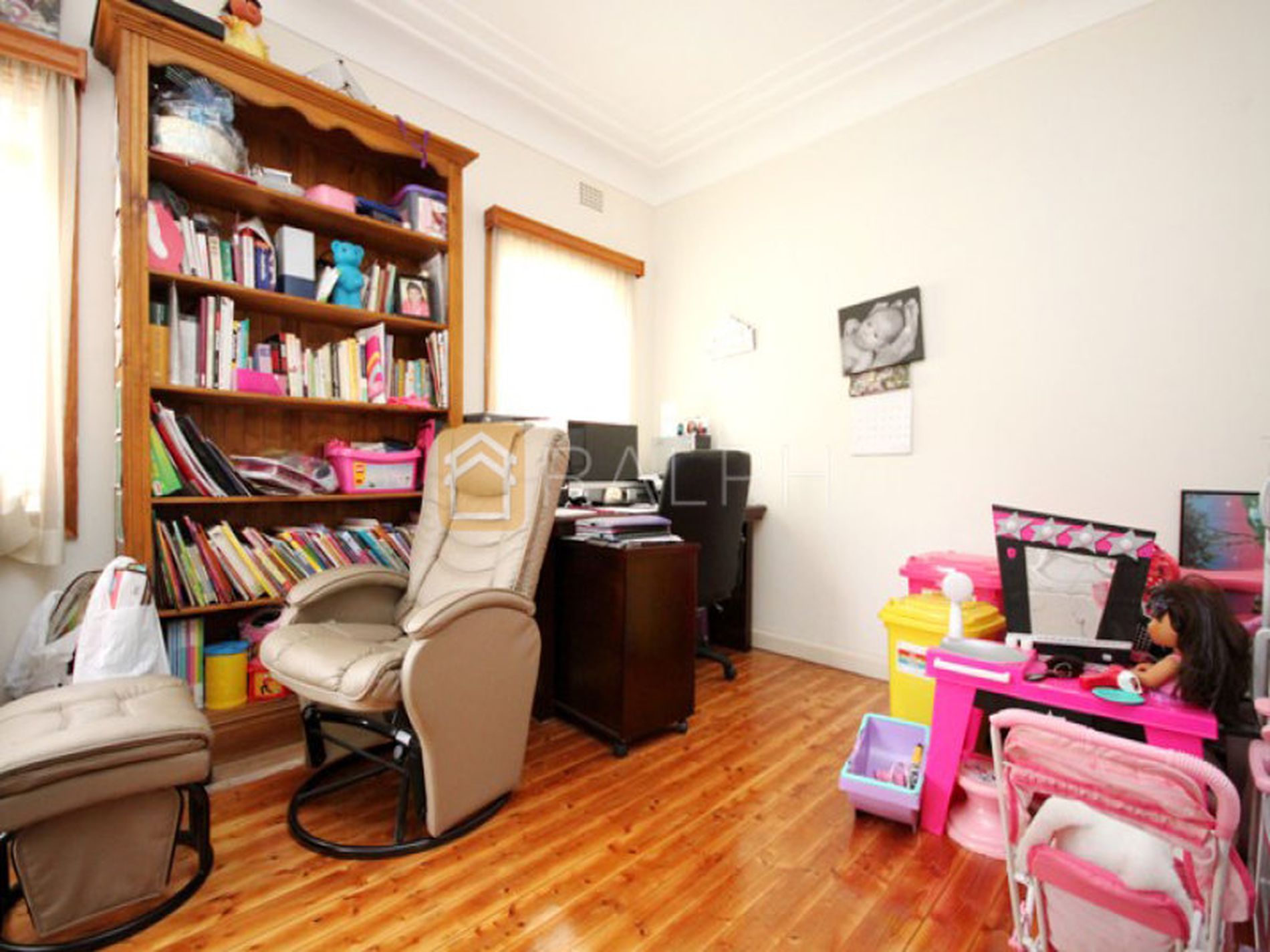 14 Bungalow Road, Roselands