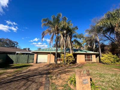 83 Murrayfield Drive, Dubbo