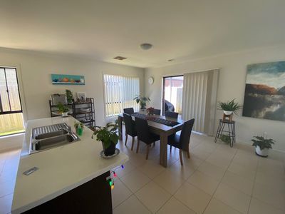 10 Partridge Way, Point Cook