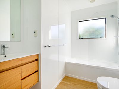1 / 63 Beaubank Road, Kelston