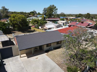 98 Blackadder Road, Swan View