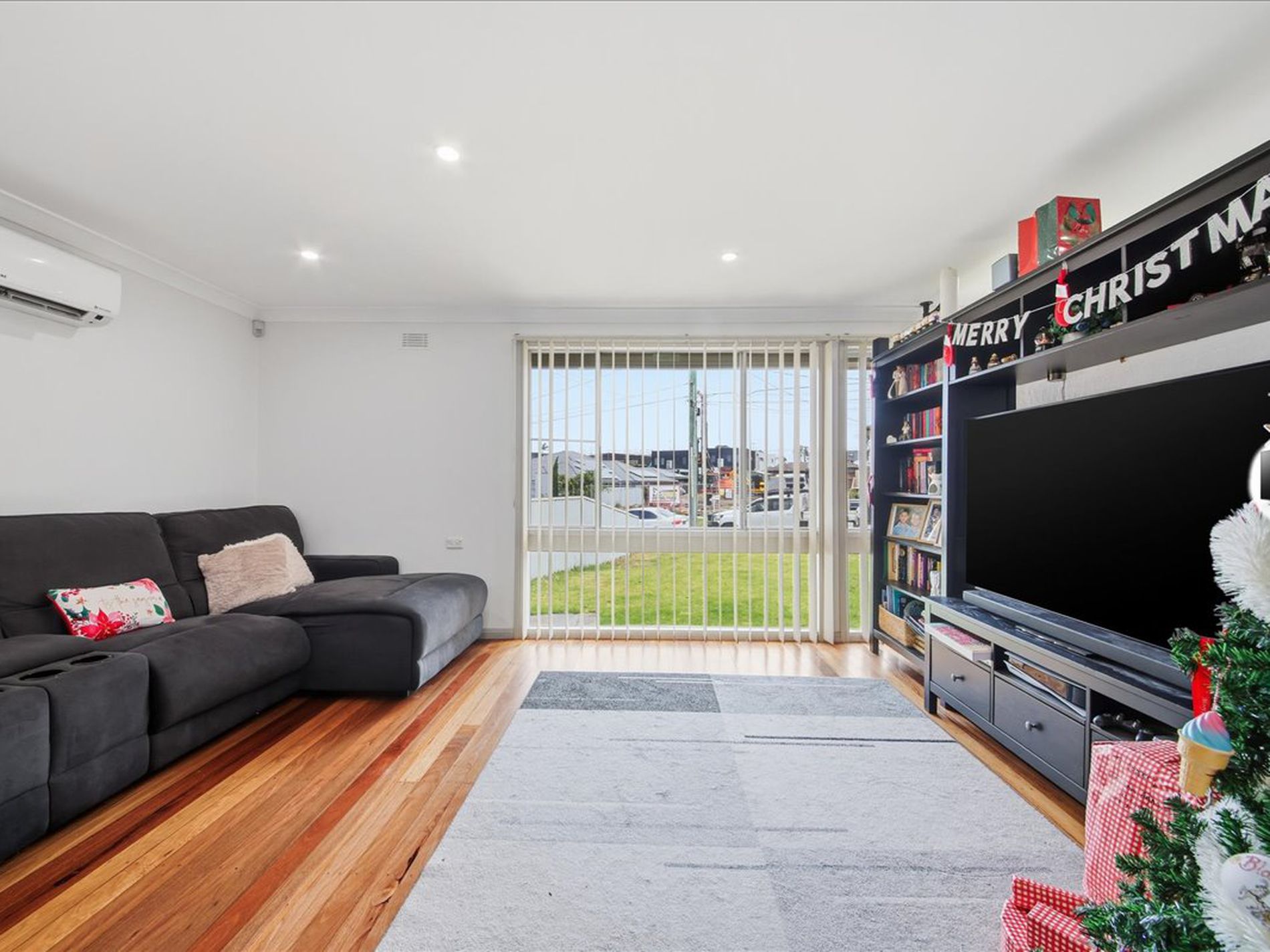 24 Wilkes Avenue, Moorebank