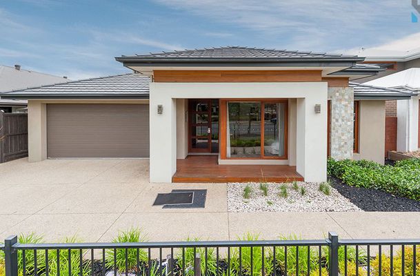 13 Greenvale Gardens Boulevard, Greenvale