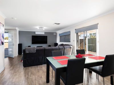 1 / 3 Kuwarra Lane, Karlkurla