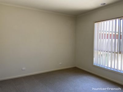 2/123 Merton Street, Altona Meadows
