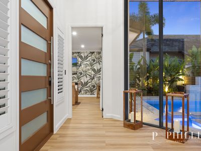 2566 Cressbrook Drive, Hope Island