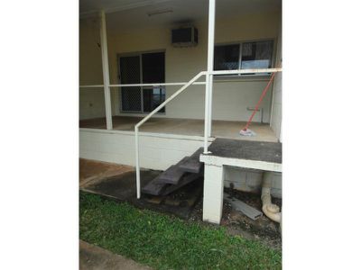 2 / 47  Helen , Cooktown