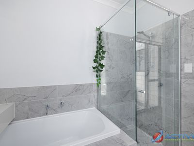 76 Wisteria Parade, Edgewater