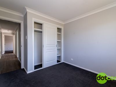 27 Hindmarsh Esplanade, Dubbo