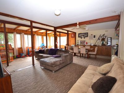 13 Baker Street , Tawonga South