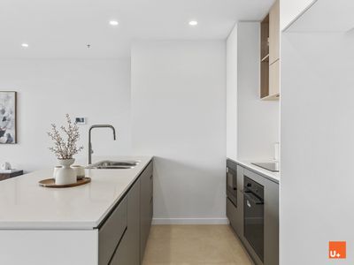 502 / 104 Easty Street, Phillip