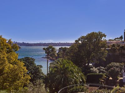 2 / 8 Wolseley Road, Point Piper