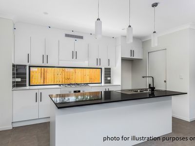 40 EDINBURGH CRESCENT, Pallara