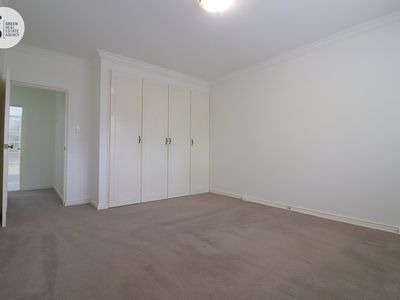 7 / 10 Larkin Street, Roseville