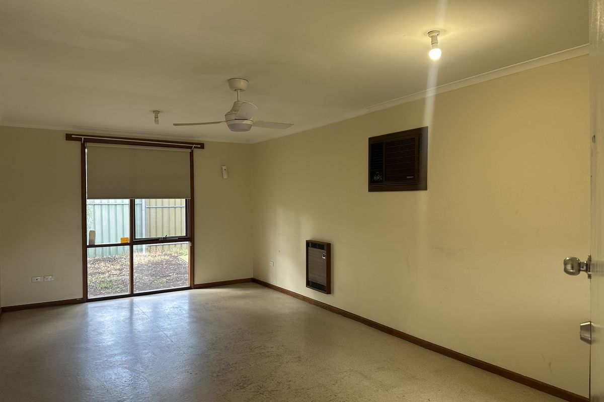 22 Kennion Crescent, Para Hills West