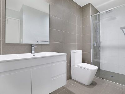 402 / 41 Crown Street, Wollongong