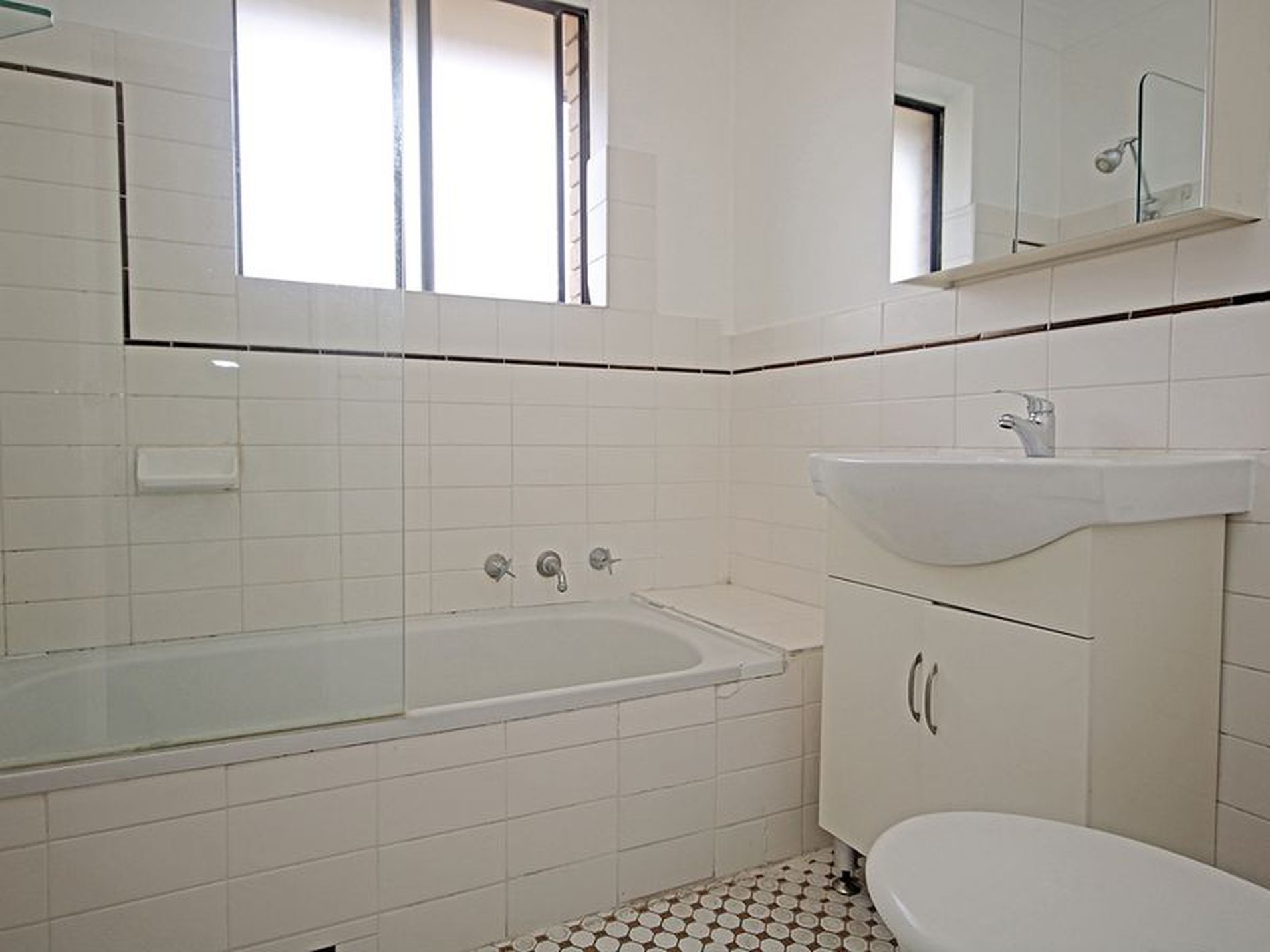 10 / 43-45 Chapel Street, Roselands