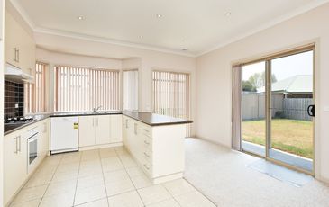 2 / 23 King Street, Pakenham