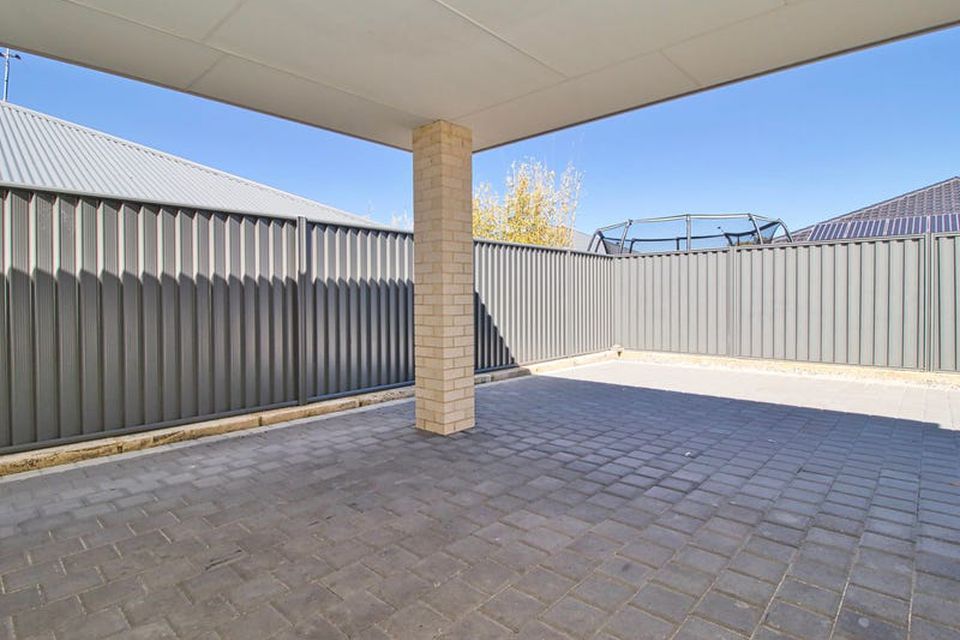 20 Larkfield  , Baldivis