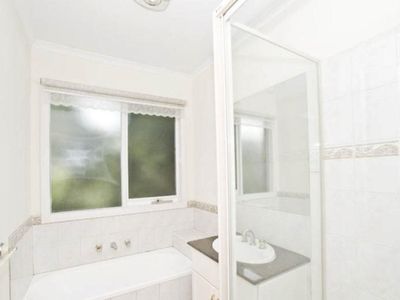 2 / 10 May Street, Doncaster East