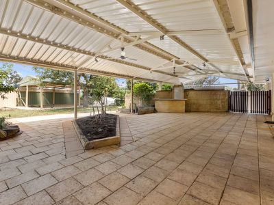 50 Pembury Road, Thornlie