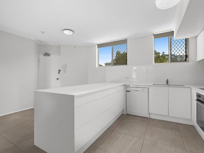 19 / 16 Patrick Lane, Toowong