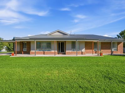 7 Granite Court, Euroa