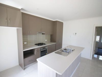 2 / 36 Benita Place, Leopold