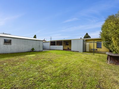 16 Bowman Street, Millicent