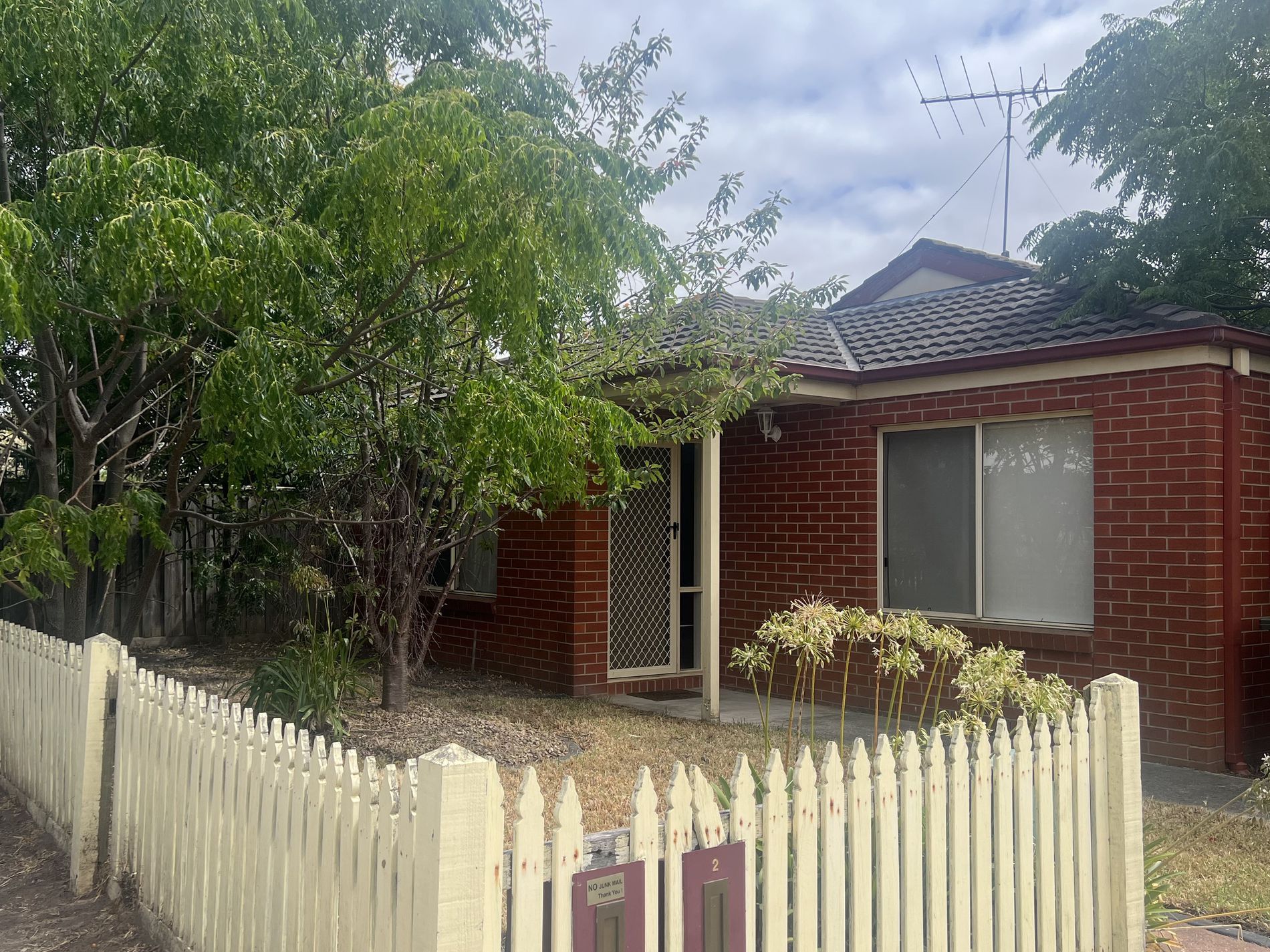 1 / 10 Rotherham Street, Belmont