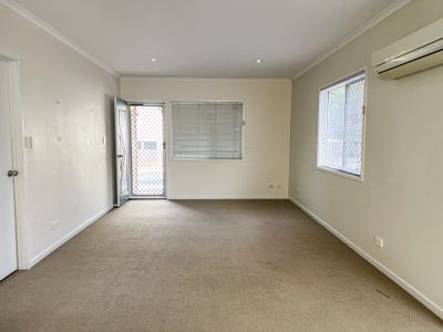 Unit 1 / 16 Green Street, Booval