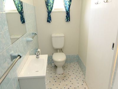 7 Red Oak Road, Rainbow Flat