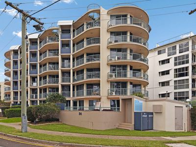 10 / 104 River Esplanade, Mooloolaba