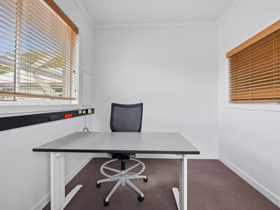 T8 / 75 Newnham Drive, Newnham