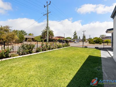 77 Chadstone Road, Craigie