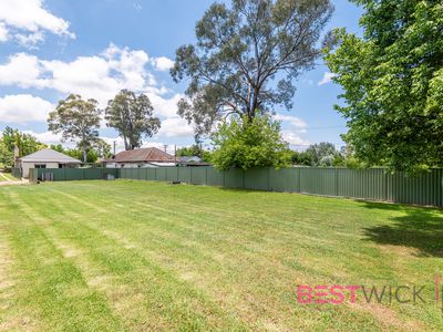 6 Violet Street, South Bathurst