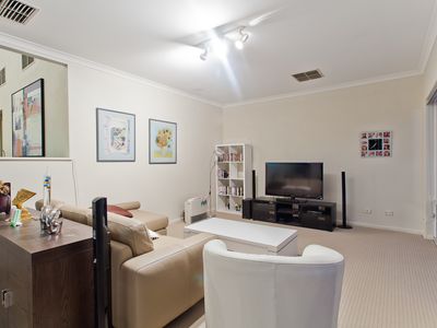 10 Matsen Close, Booragoon