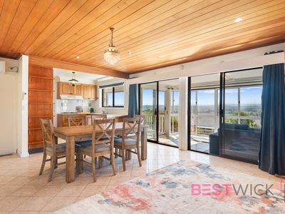 15 Beavis Place, Llanarth