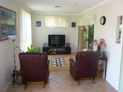 137 The Southern Parkway, Forster