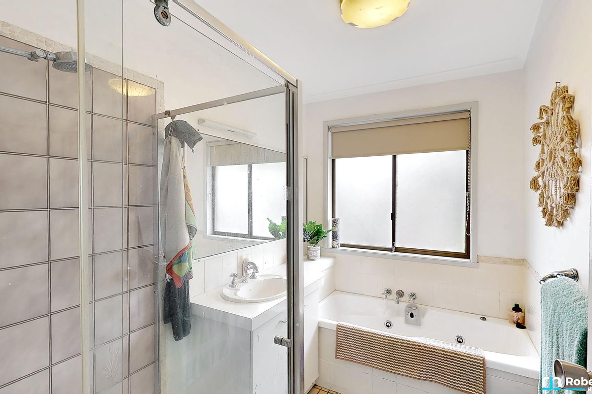 11 Pine Avenue, Tewantin